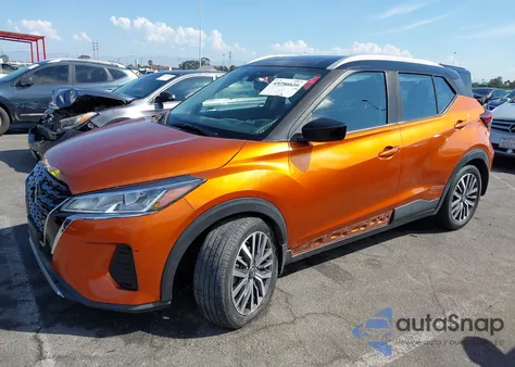 2021 Nissan Kicks Sv Xtronic Cvt z USA, uszkodzony, nr VIN 3N1CP5CV1ML559470